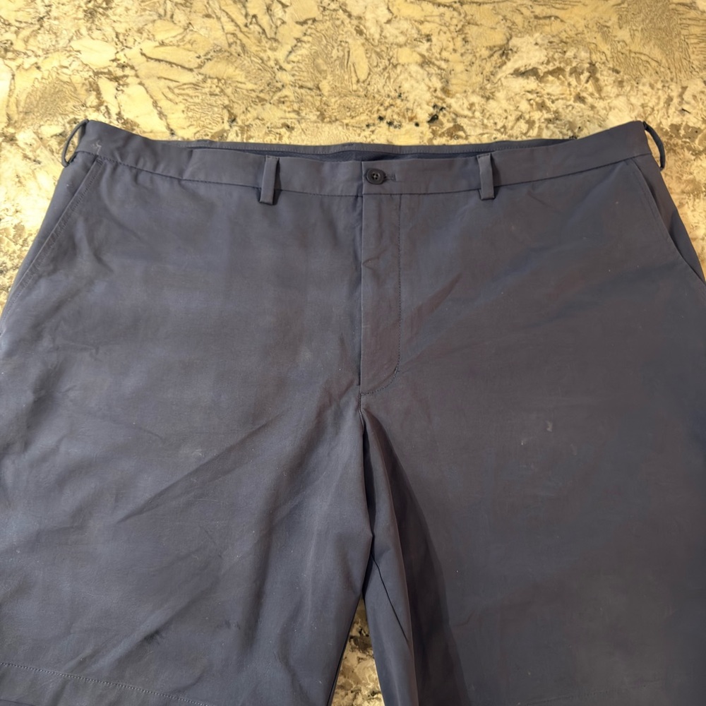 Vineyard Vines On The Go Shorts Mens 48B Navy Blue Golf Activewear Chino